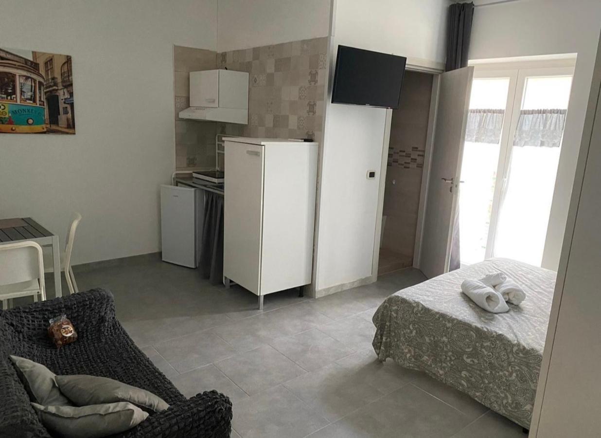 Holiday Patrizia'S Home San Giorgio Ionico Ngoại thất bức ảnh